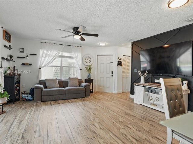 Продажа дома по адресу 5874 SW 97th Ter - фото 6871516