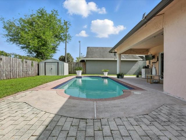 Продажа дома по адресу 5874 SW 97th Ter - фото 6871525