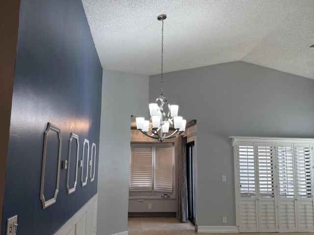 Дом в аренду по адресу 21583 Villa Nova Drive - фото 6895090