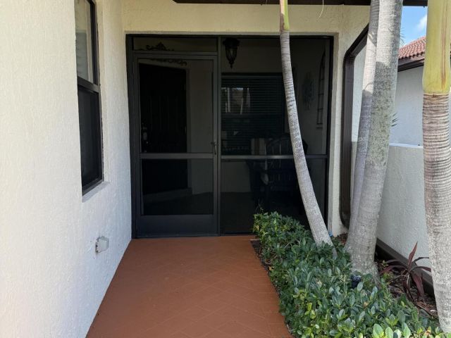 Дом в аренду по адресу 21583 Villa Nova Drive - фото 6895092