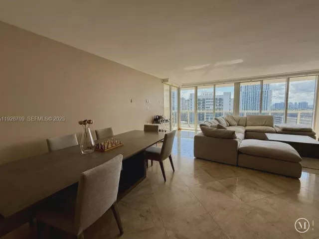 Квартира в аренду номер1405 - фото 6872118