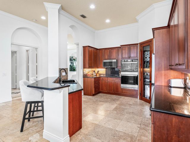 Продажа дома по адресу 15969 Double Eagle Trail - фото 6873238