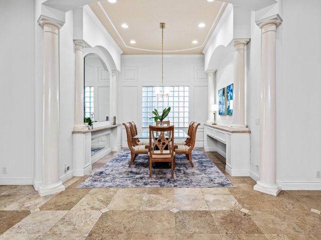 Продажа дома по адресу 15969 Double Eagle Trail - фото 6873240