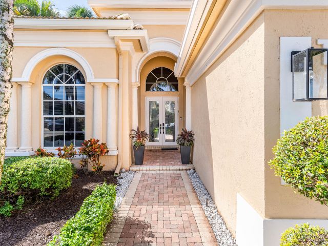 Продажа дома по адресу 15969 Double Eagle Trail - фото 6873242