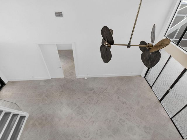 Дом в аренду по адресу 11119 Blue Coral Drive - фото 6894731