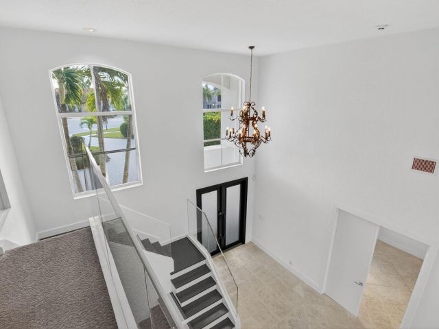 Дом в аренду по адресу 11119 Blue Coral Drive - фото 6894732