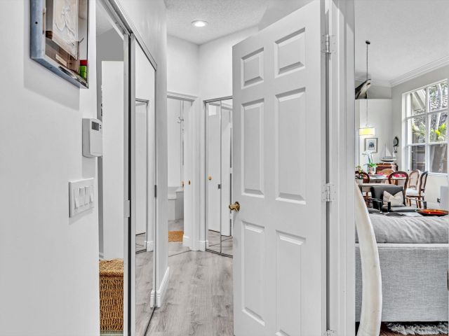 Дом в аренду по адресу 2486 NW 66th Drive - фото 6895100