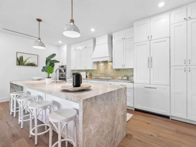 Продажа дома по адресу 330 Laurie Road - фото 6894127