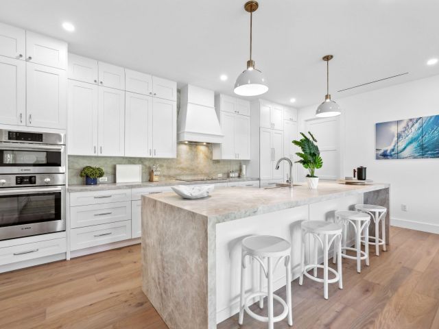 Продажа дома по адресу 330 Laurie Road - фото 6894128