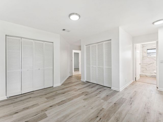 Дом в аренду по адресу 377 NW 2nd Way - фото 6884250