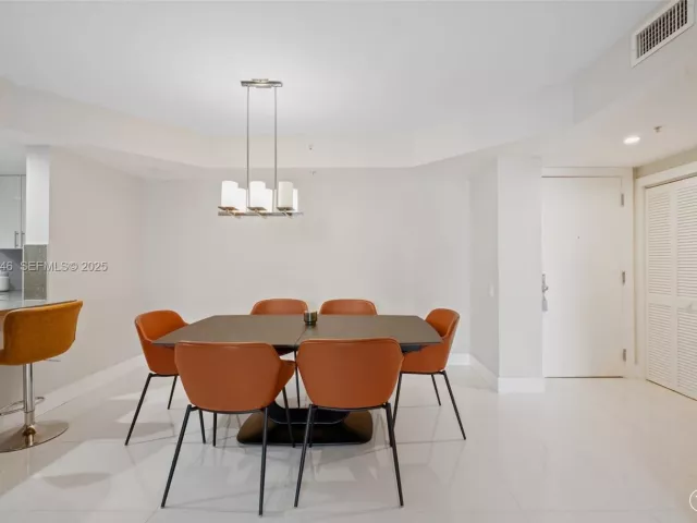 Продажа квартиры #1605 - фото 6874508