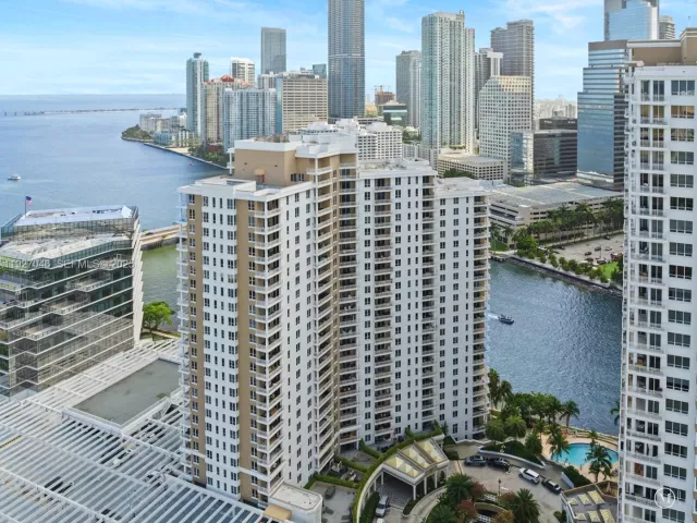 Продажа квартиры #1605 - фото 6874512