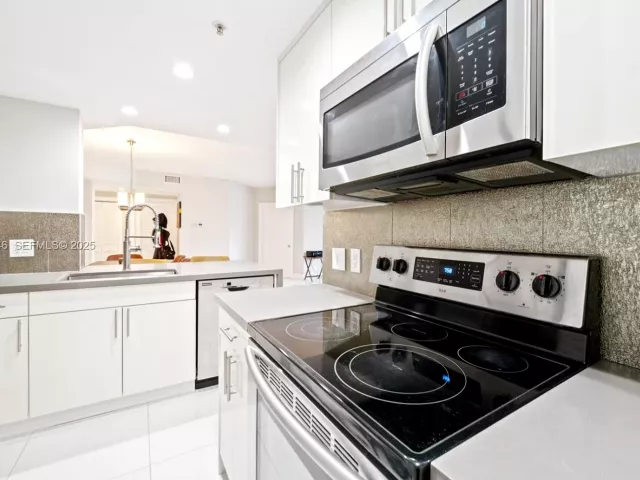 Продажа квартиры #1605 - фото 6874499