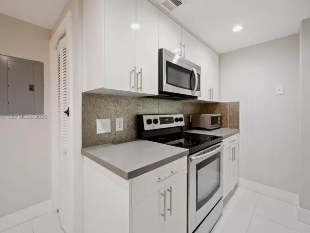 Продажа квартиры #1605 - фото 6874500