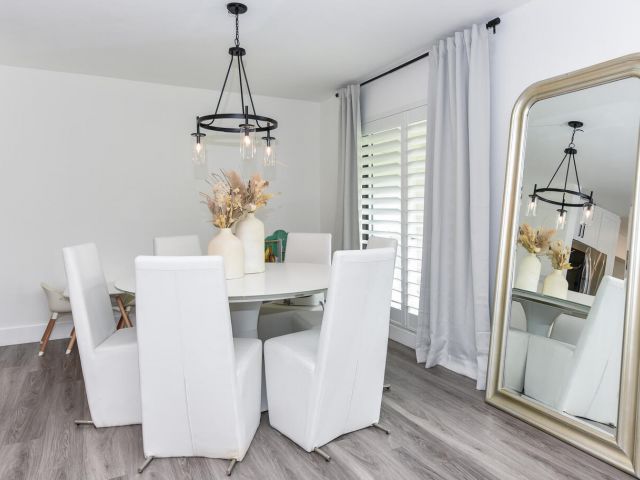 Дом в аренду по адресу 700 SW 4th Street - фото 6898713