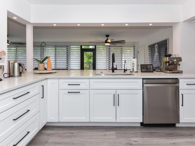 Дом в аренду по адресу 700 SW 4th Street - фото 6898717