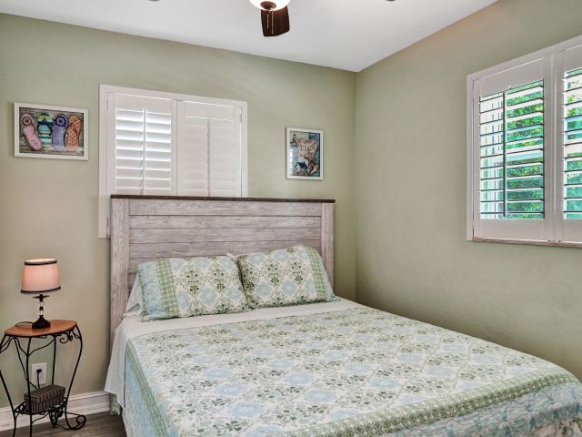 Дом в аренду по адресу 1433 NE 27th Street - фото 6893488