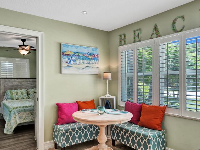 Дом в аренду по адресу 1433 NE 27th Street - фото 6893491