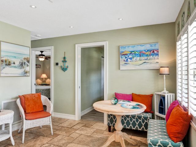 Дом в аренду по адресу 1433 NE 27th Street - фото 6893494