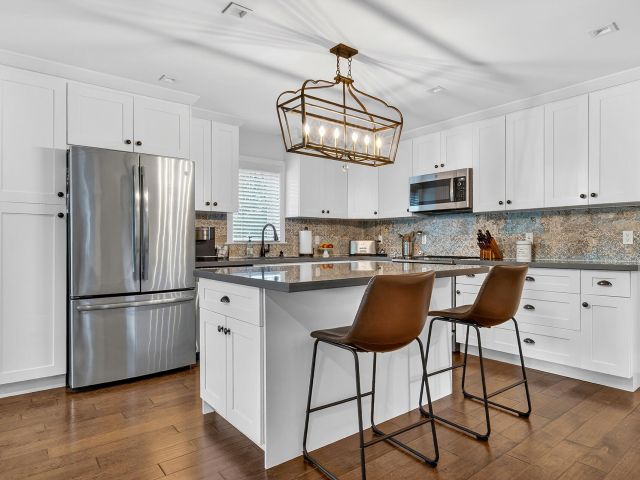 Продажа дома по адресу 354 Marlborough Place - фото 6903501