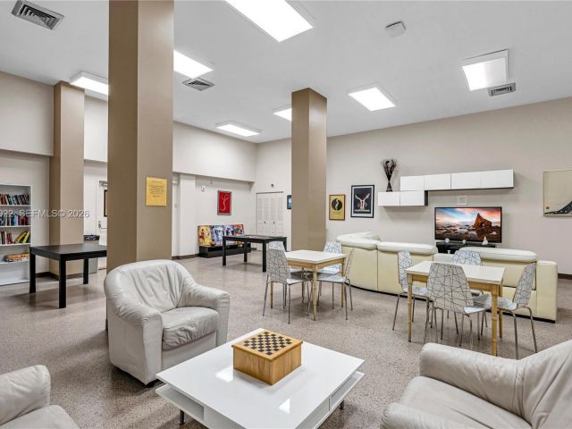 Продажа квартиры #820 - фото 6927359