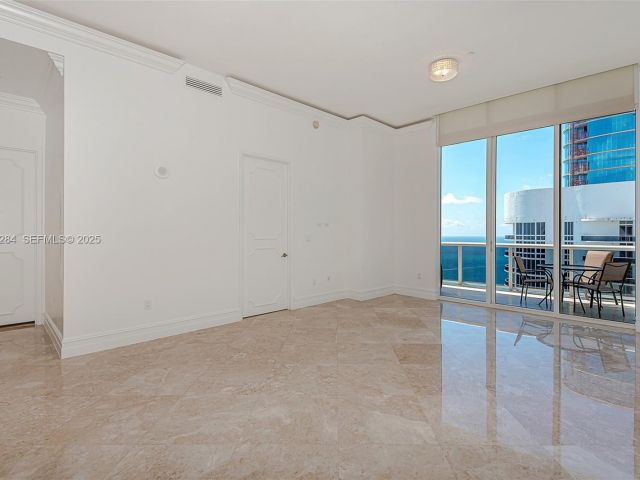 Продажа квартиры #4302 - фото 7497385