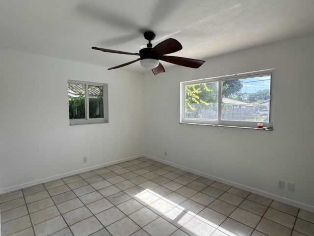 Дом в аренду по адресу 2030 Bonnie Street - фото 6894978