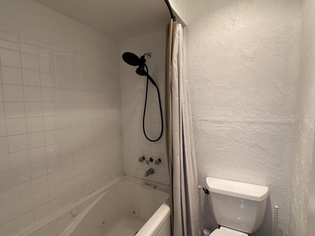 Дом в аренду по адресу 2030 Bonnie Street - фото 6894981