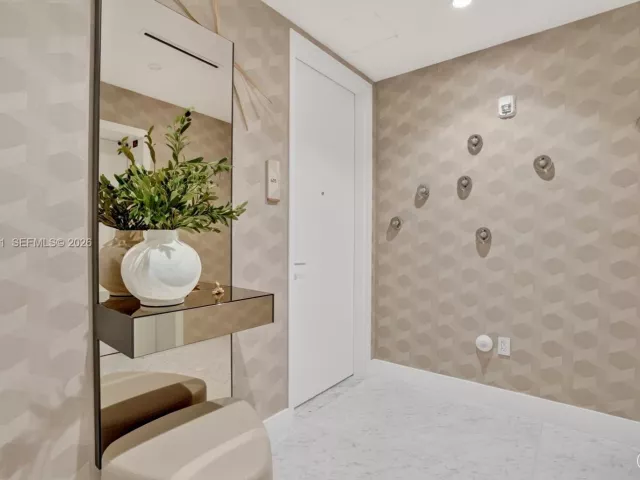 Продажа квартиры #605 - фото 6956059