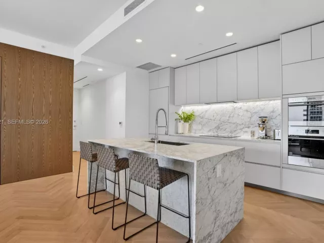 Продажа квартиры #605 - фото 6956068