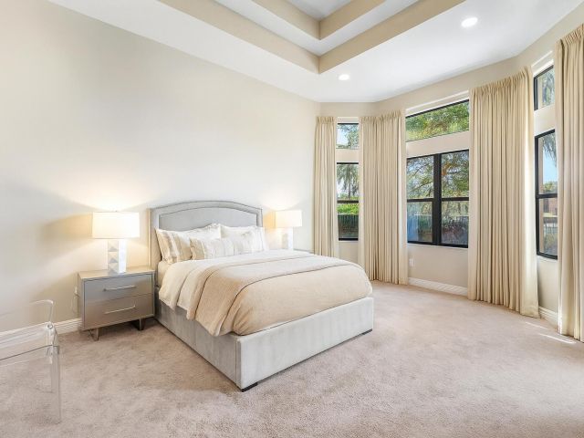 Продажа дома по адресу 16631 Chesapeake Bay Court - фото 6875627