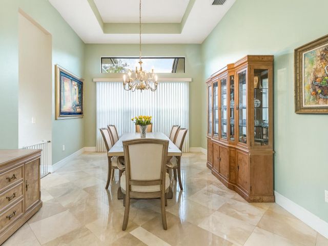 Продажа дома по адресу 16631 Chesapeake Bay Court - фото 6875639