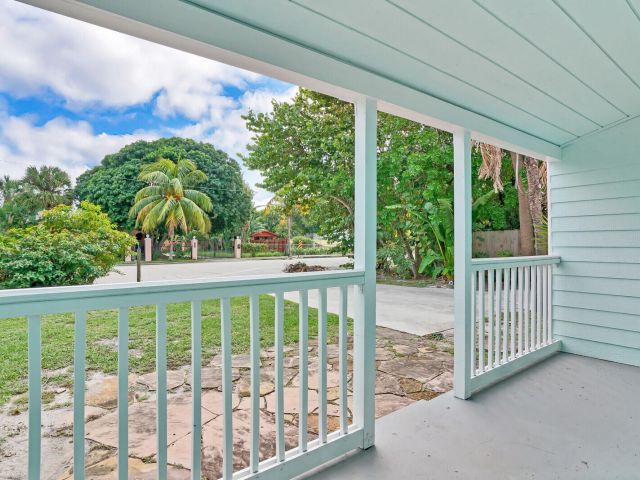 Дом в аренду по адресу 413 36th Street - фото 6894103