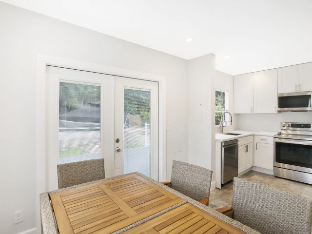 Дом в аренду по адресу 413 36th Street - фото 6894120