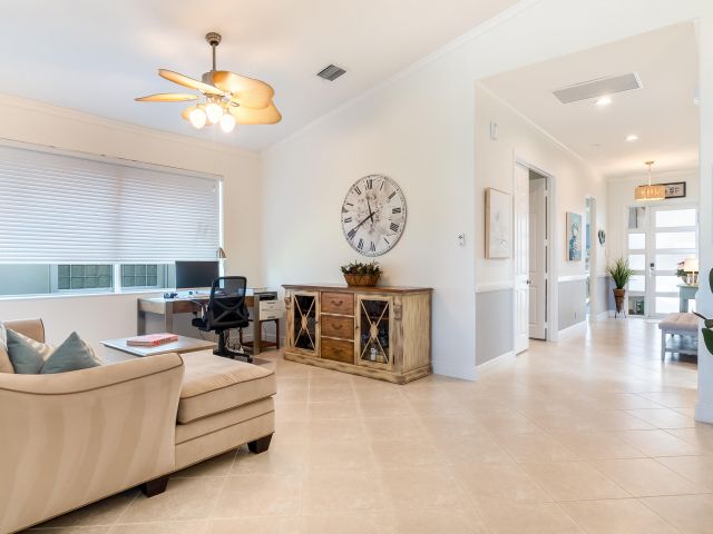 Продажа дома по адресу 9319 Sapphire Cove Drive - фото 6906708