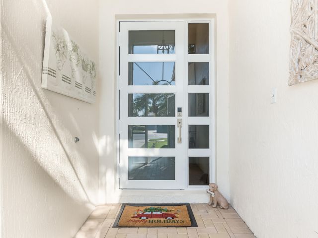 Продажа дома по адресу 9319 Sapphire Cove Drive - фото 6906721