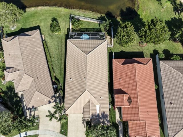 Продажа дома по адресу 9319 Sapphire Cove Drive - фото 6906724
