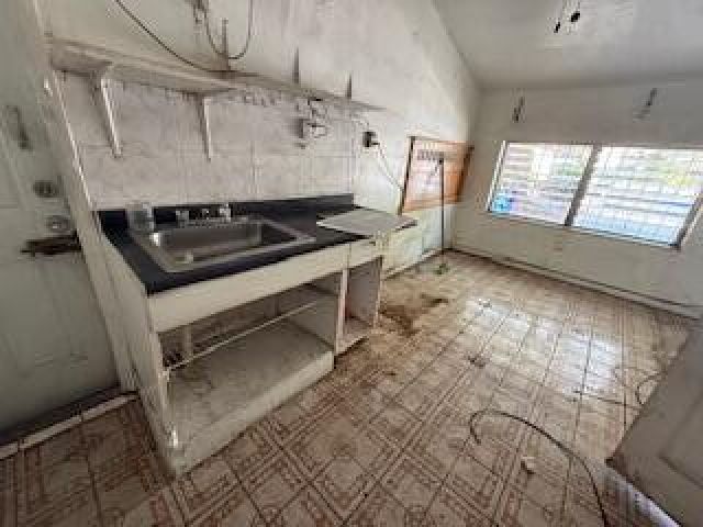 Продажа дома по адресу 1710 SW 13th Street - фото 6886167