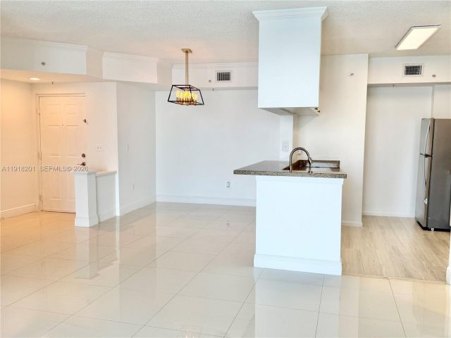 Квартира в аренду номер1604 - фото 6874304