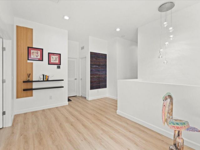 Дом в аренду по адресу 4931 Whispering Way - фото 6875668