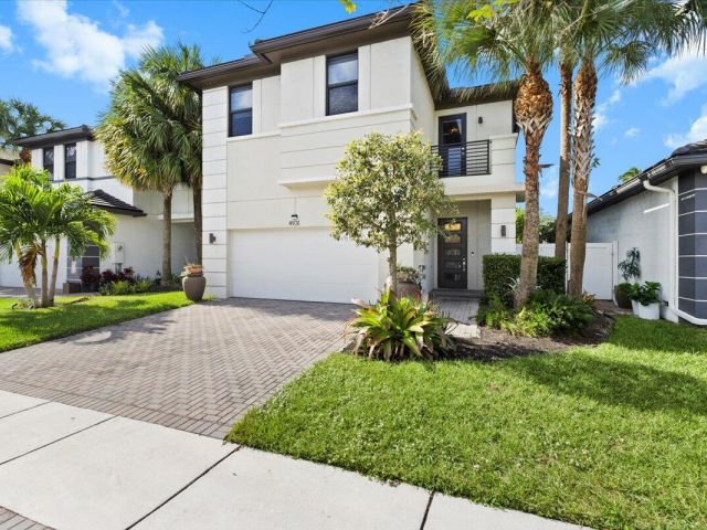 Дом в аренду по адресу 4931 Whispering Way - фото 6875682