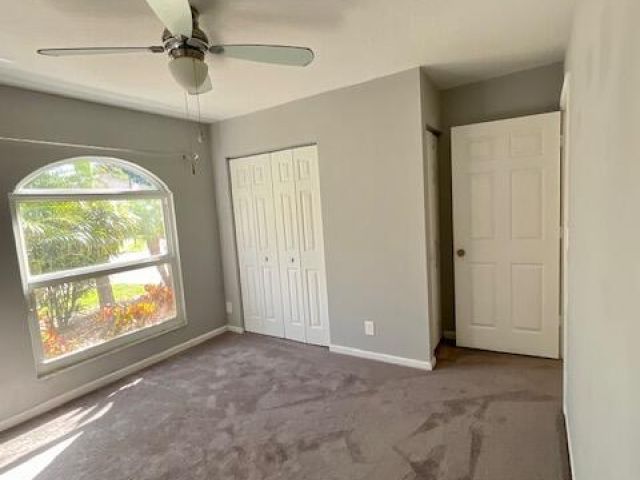 Дом в аренду по адресу 7954 Stirling Bridge Boulevard S - фото 6875416