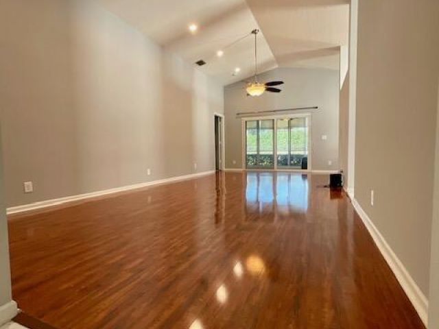 Дом в аренду по адресу 7954 Stirling Bridge Boulevard S - фото 6875426