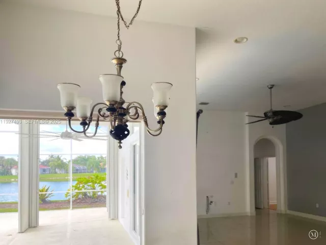 Дом в аренду по адресу 2640 Fairways Dr - фото 6874857