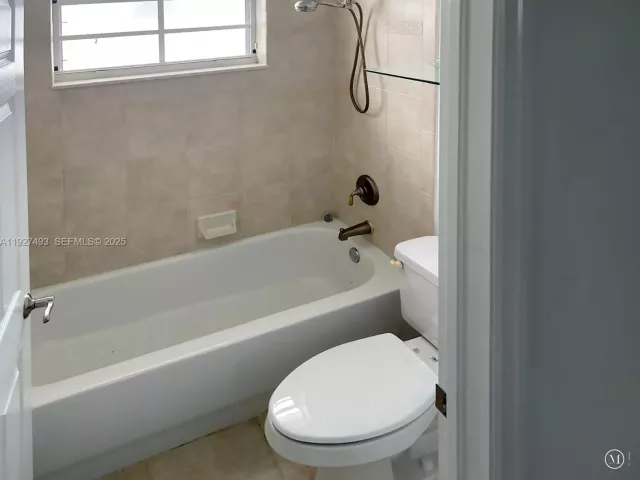 Дом в аренду по адресу 2640 Fairways Dr - фото 6874847