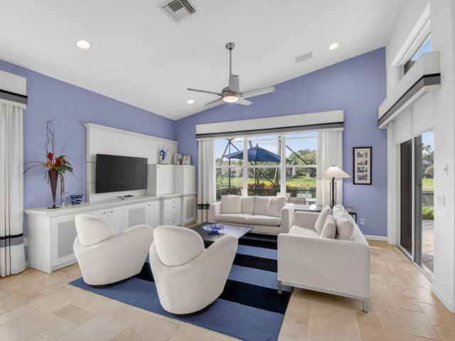 Продажа дома по адресу 13197 Alhambra Lake Circle - фото 6883488