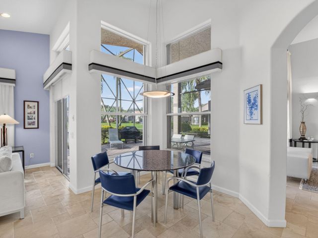 Продажа дома по адресу 13197 Alhambra Lake Circle - фото 6883489