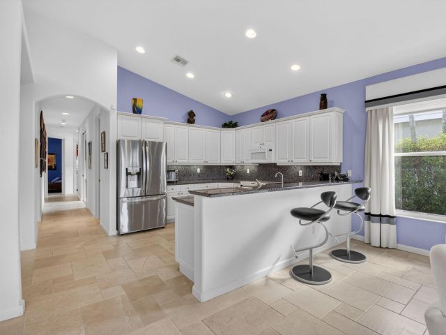 Продажа дома по адресу 13197 Alhambra Lake Circle - фото 6883490