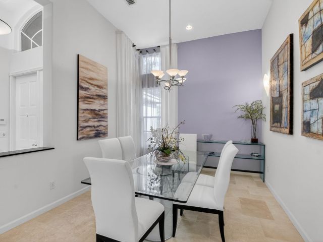 Продажа дома по адресу 13197 Alhambra Lake Circle - фото 6883495