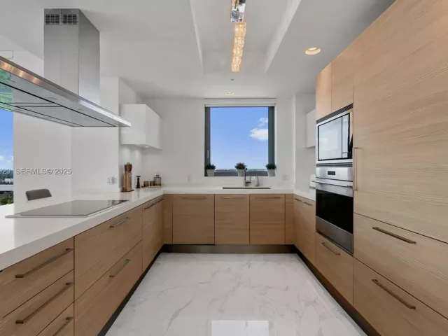 Продажа квартиры #2002 - фото 6880566